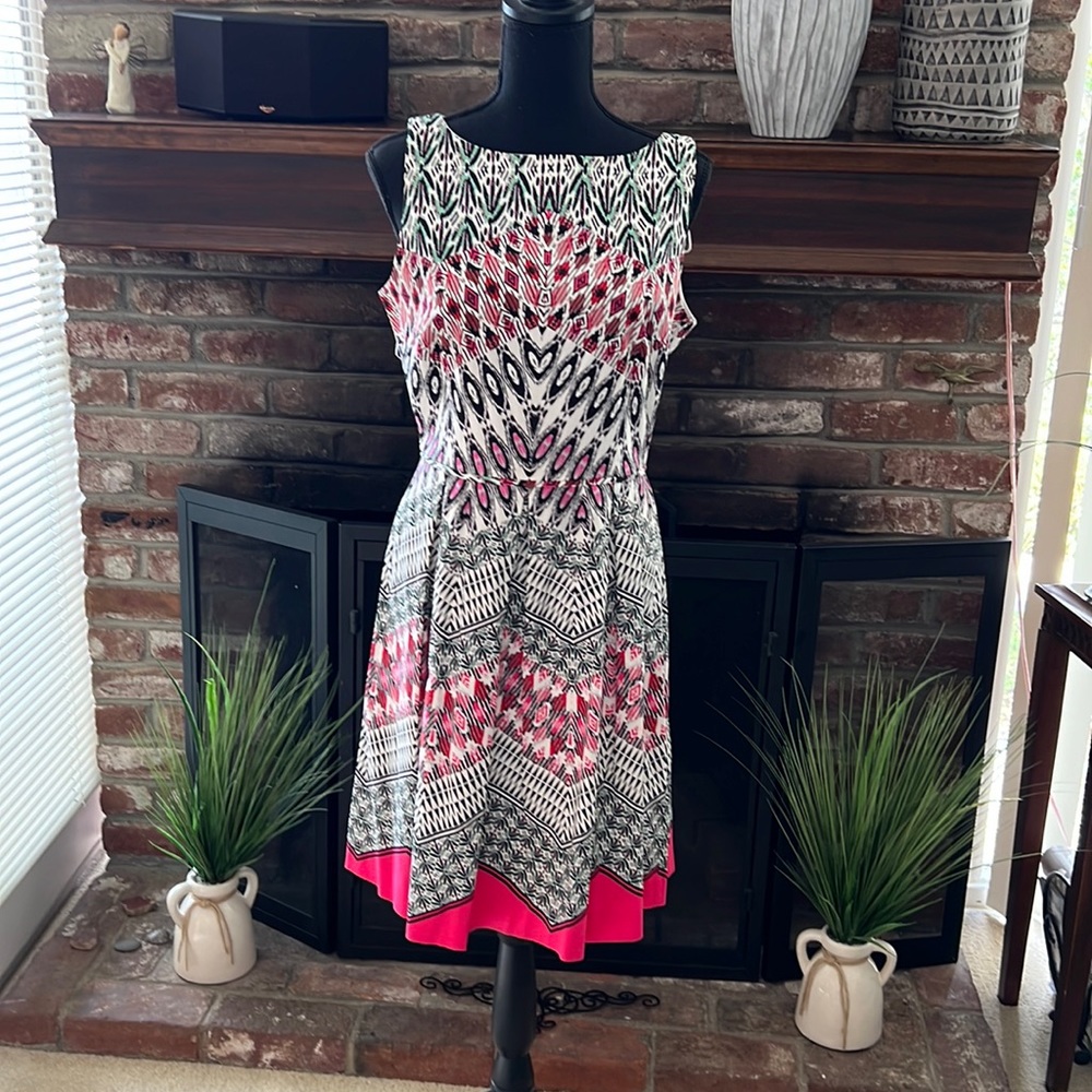 Cute summer dress.